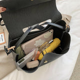 Tend Branded Large Shoulder Handbags
